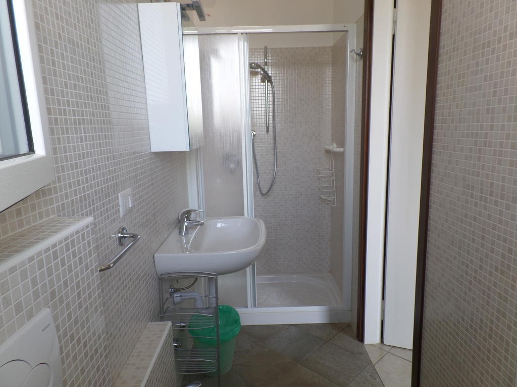 B&B Partenza Funivia Lecco Ruang foto