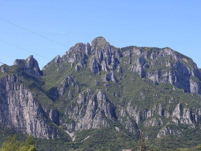 B&B Partenza Funivia Lecco Bagian luar foto